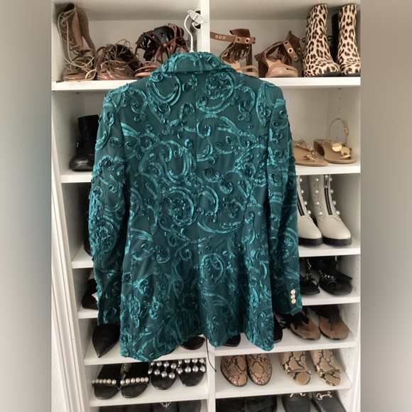 Zara Blazer - Picture 2 of 3